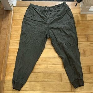 Pennington’s Jogger Style pants- size 18